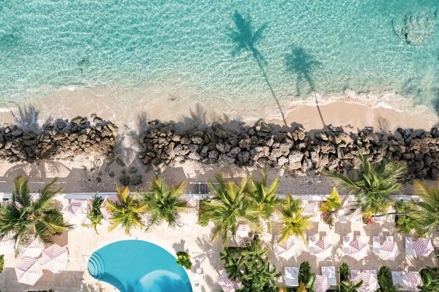 Cobblers Cove Strand