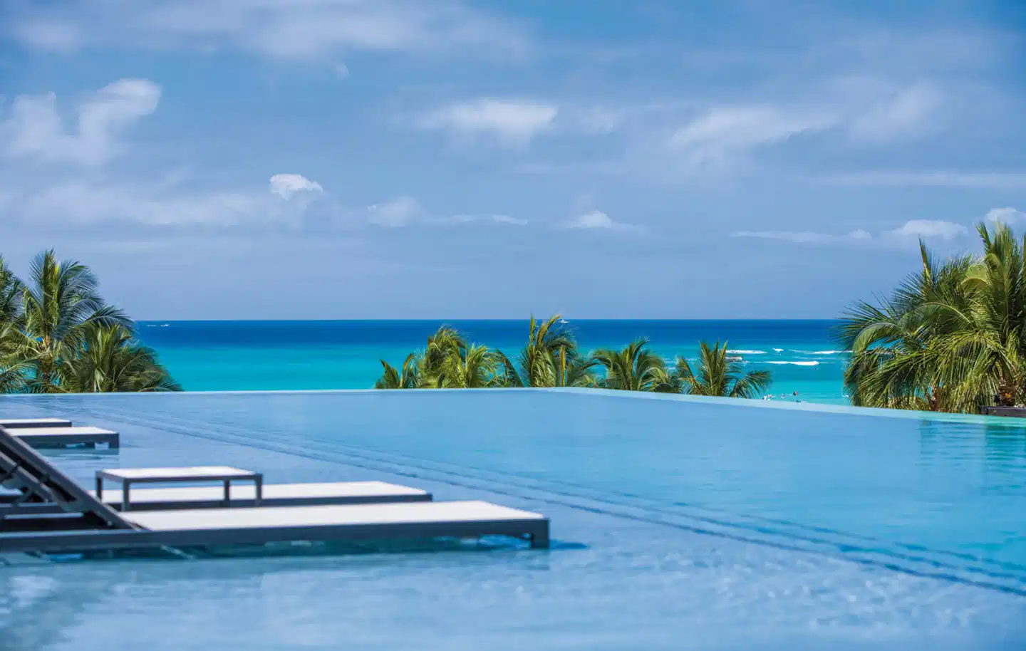 Alohilani Resort Waikiki Beach Terrasse