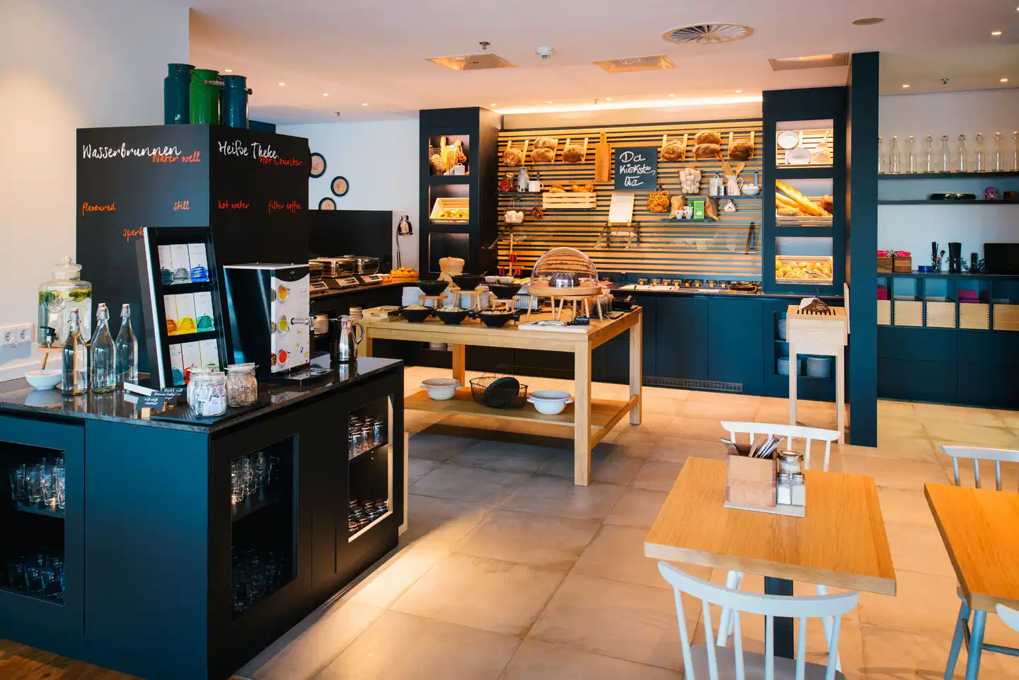 Vienna House Easy by Wyndham Berlin Prenzlauer Berg Bar