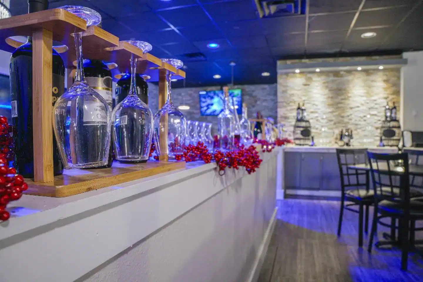 Parc Corniche Condominium Suite Hotel Bar