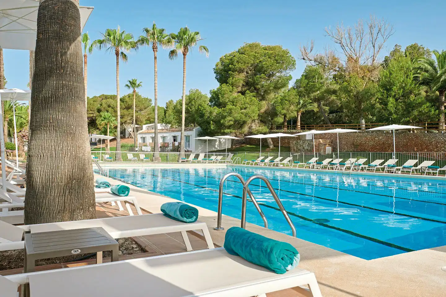 Iberostar Waves Cala Domingos Pool