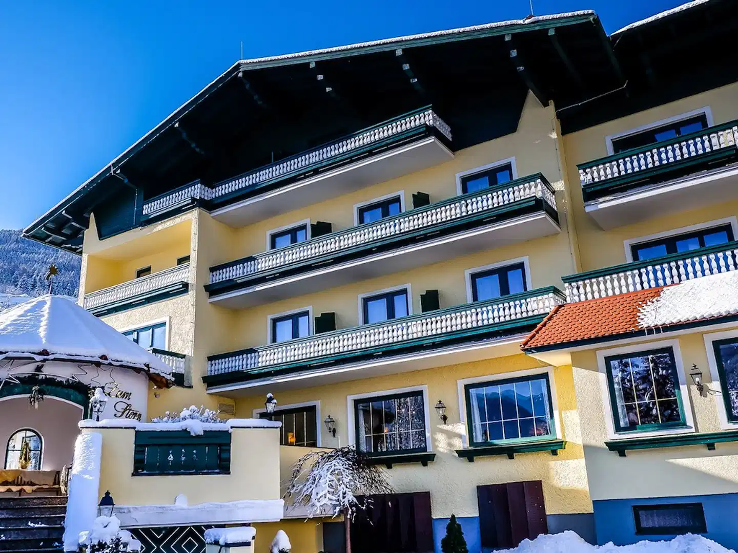 Sonnenhotel Zum Stern Aussenansicht