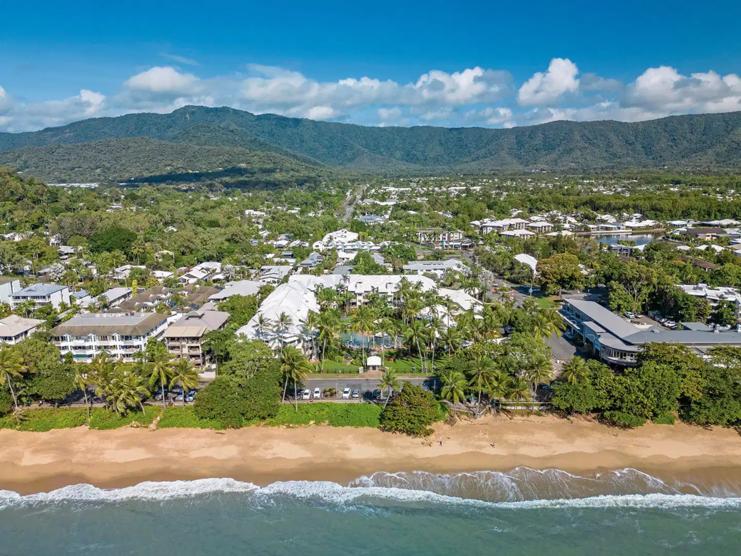 Coral Sands Beachfront Resort Landschaft