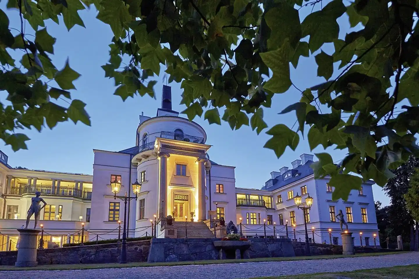 Schlosshotel Burg Schlitz Aussenansicht