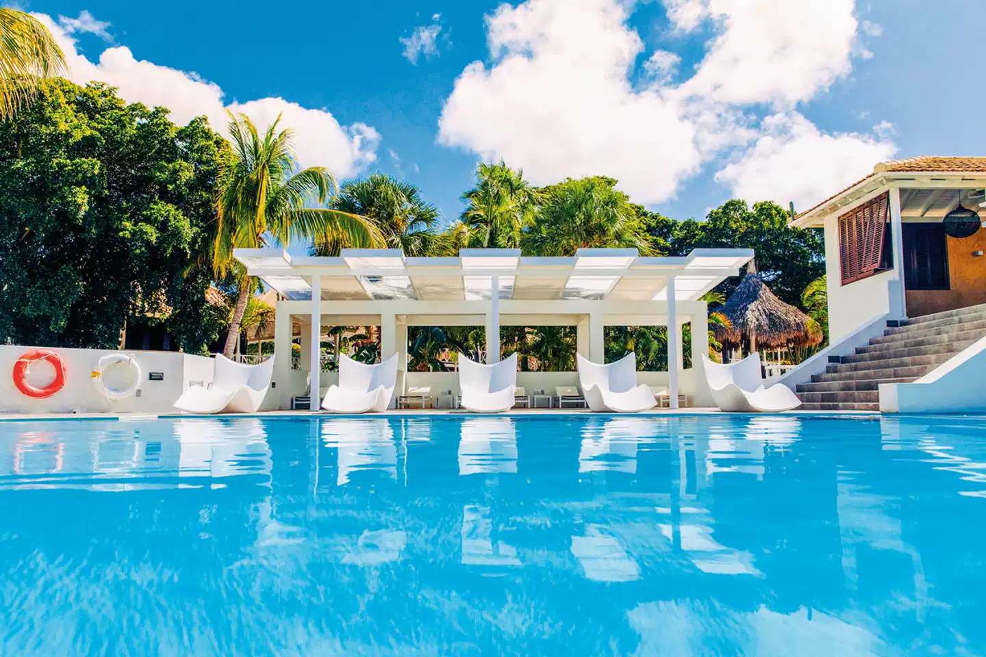 Papagayo Beach Resort Pool