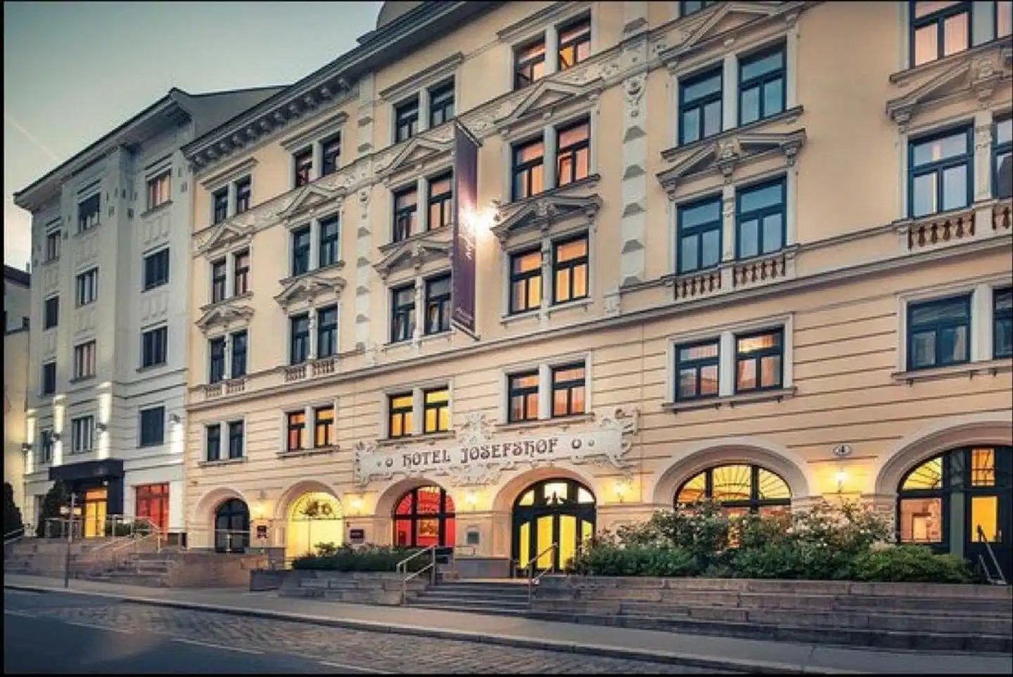 Hotel Josefshof am Rathaus Aussenansicht