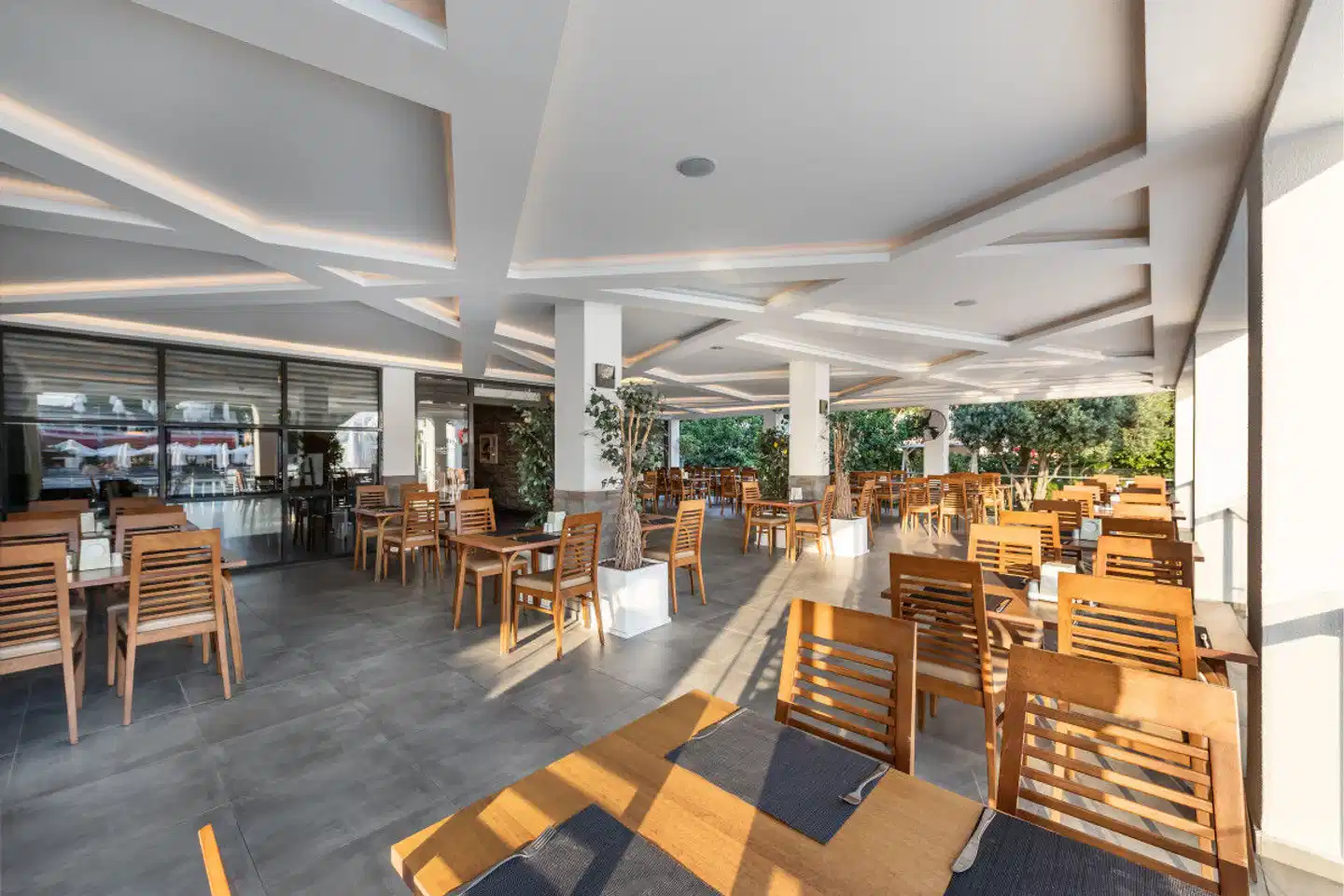 White City Beach - Adults Only Restaurant