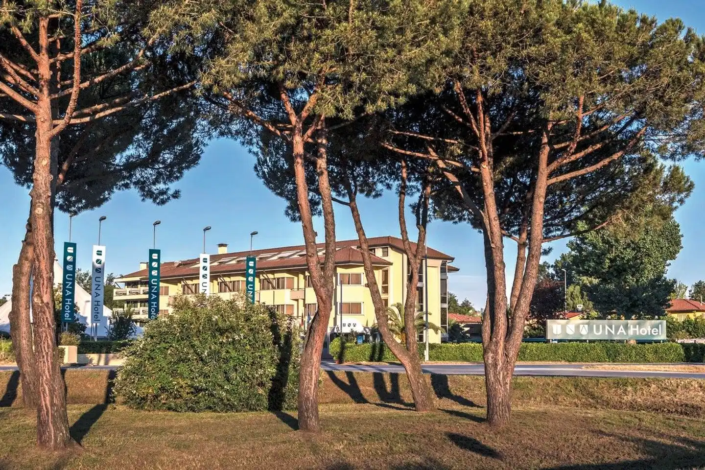 UNAHOTELS Forte dei Marmi Garten