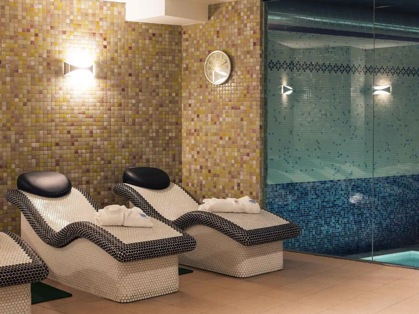 Mercure Bilbao Jardines De Albia Wellness