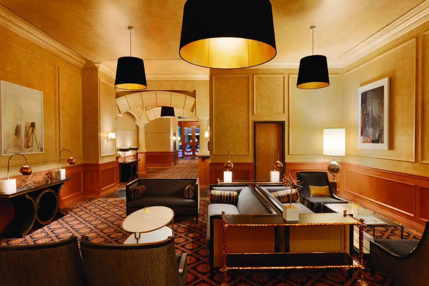 Le Soleil by Executive Hotels Restaurant