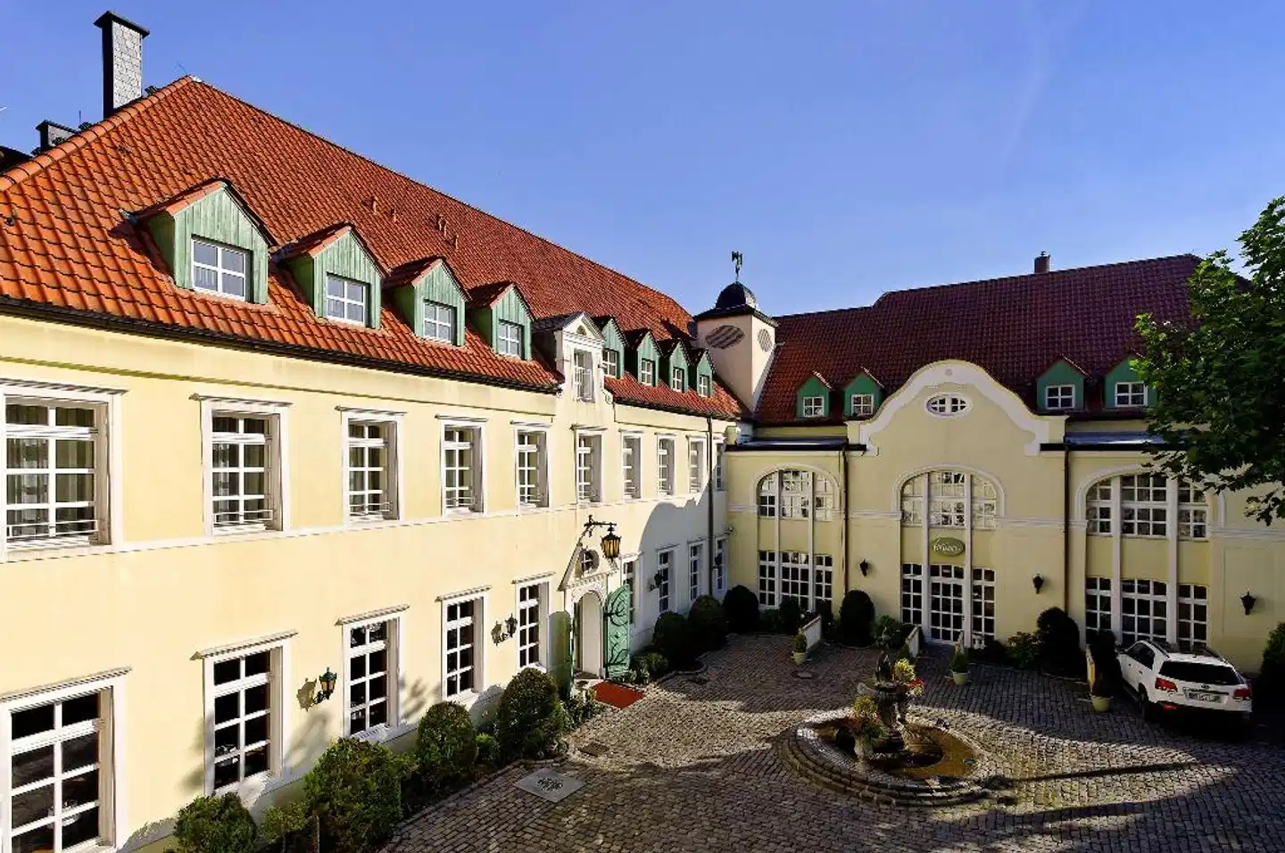 Best Western Premier Parkhotel Engelsburg Aussenansicht