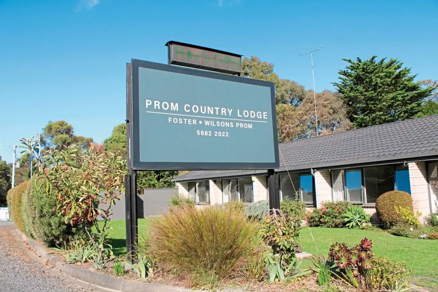 Prom Country Lodge Aussenansicht