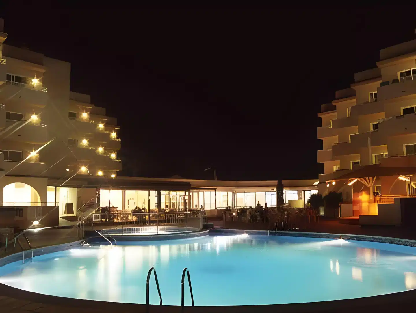 Akeah Rosamar Ibiza Pool