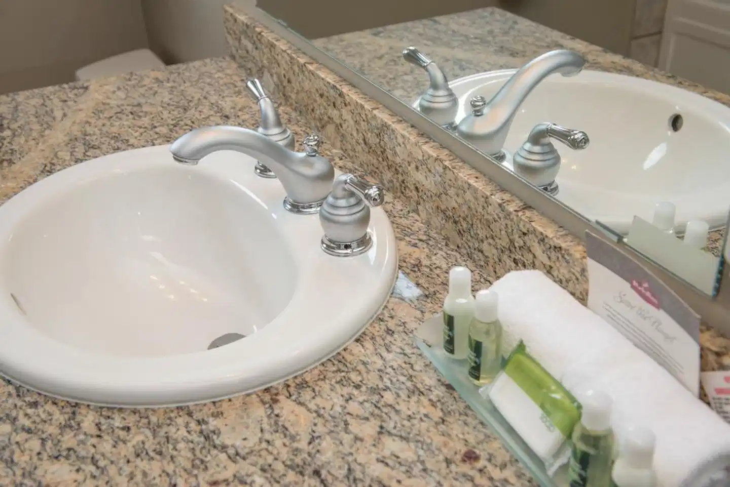 Hilltop Inn Salmon Arm Badezimmer