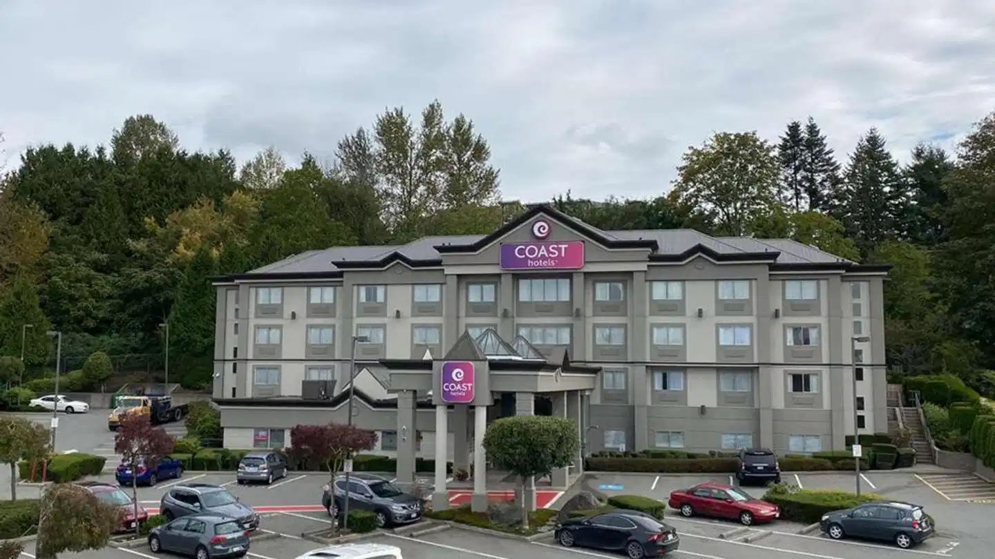 Coast Abbotsford Hotel & Suites Aussenansicht