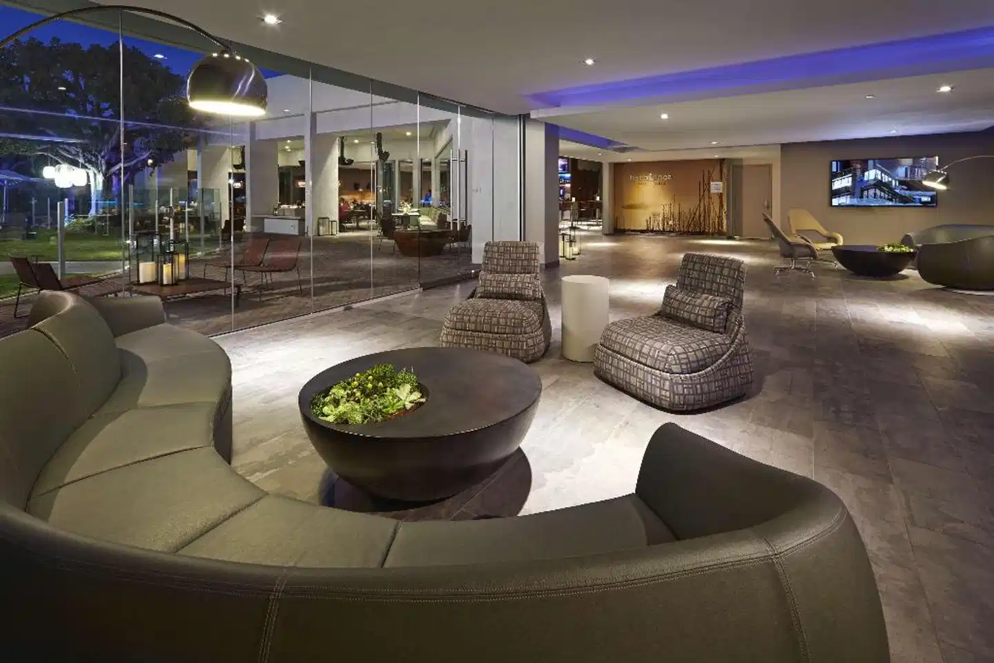 Hotel MdR Marina del Rey - a DoubleTree by Hilton Lobby