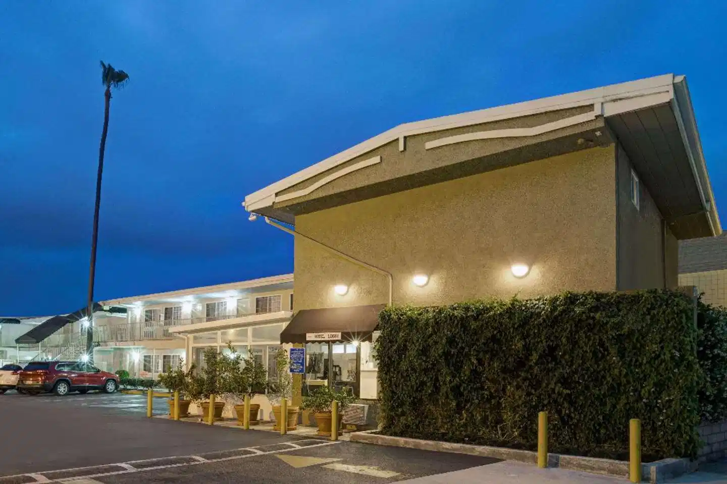 Super 8 by Wyndham Los Angeles-Culver City Area Aussenansicht