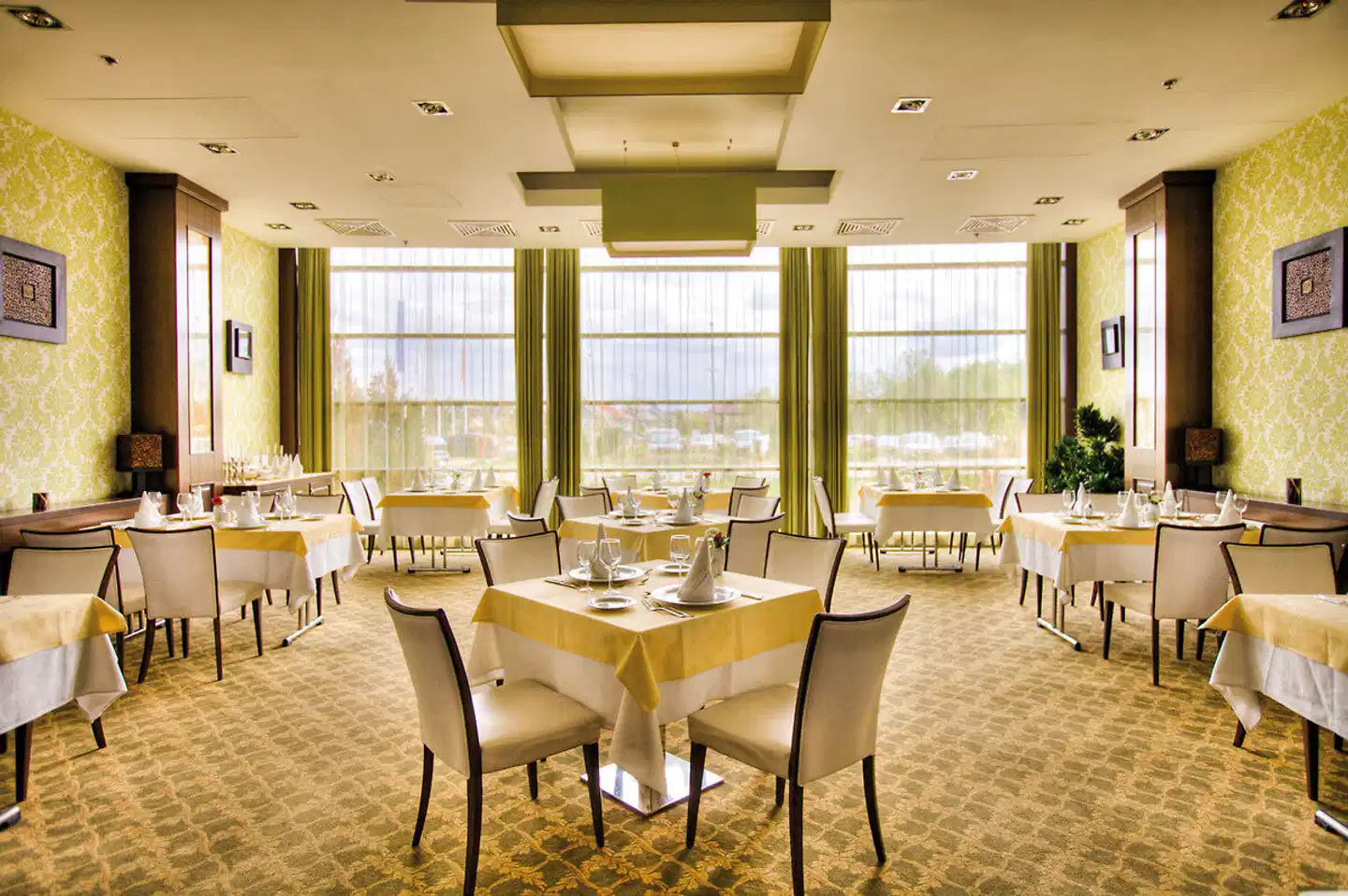 Aquaworld Resort Budapest Restaurant