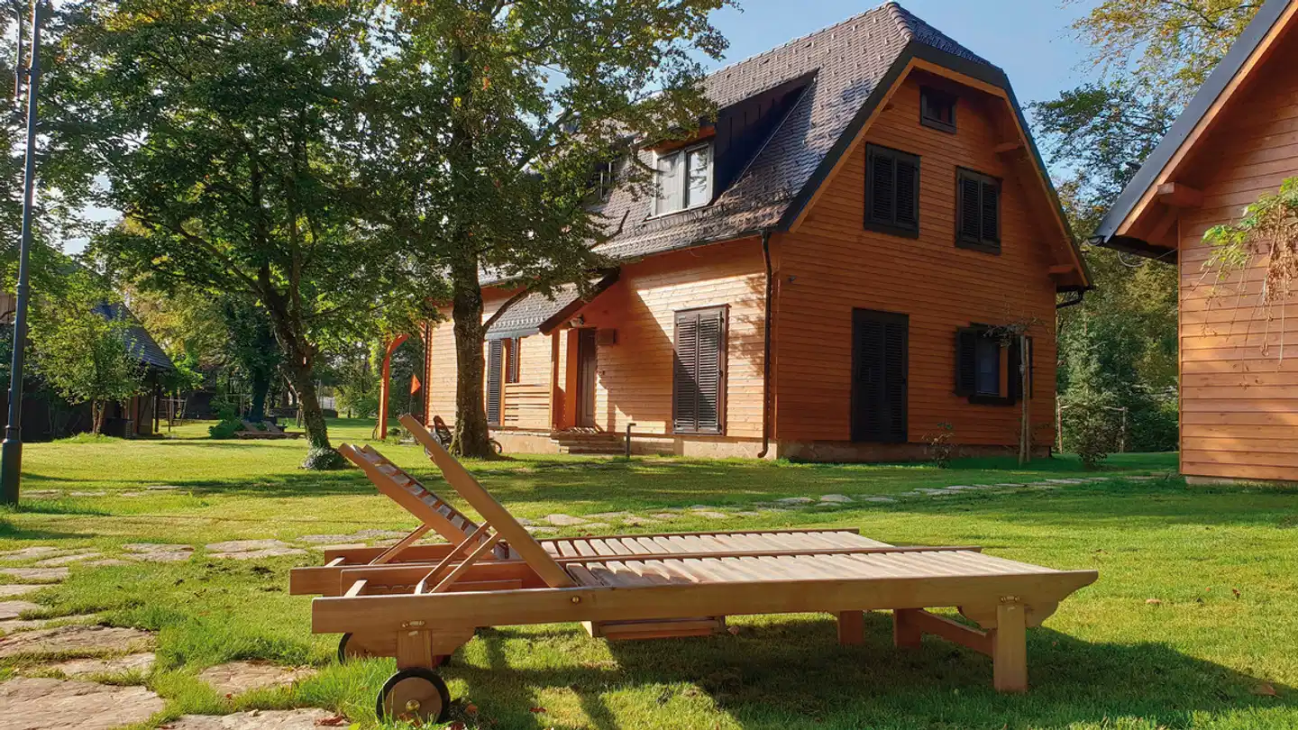 Fenomen Plitvice Aussenansicht