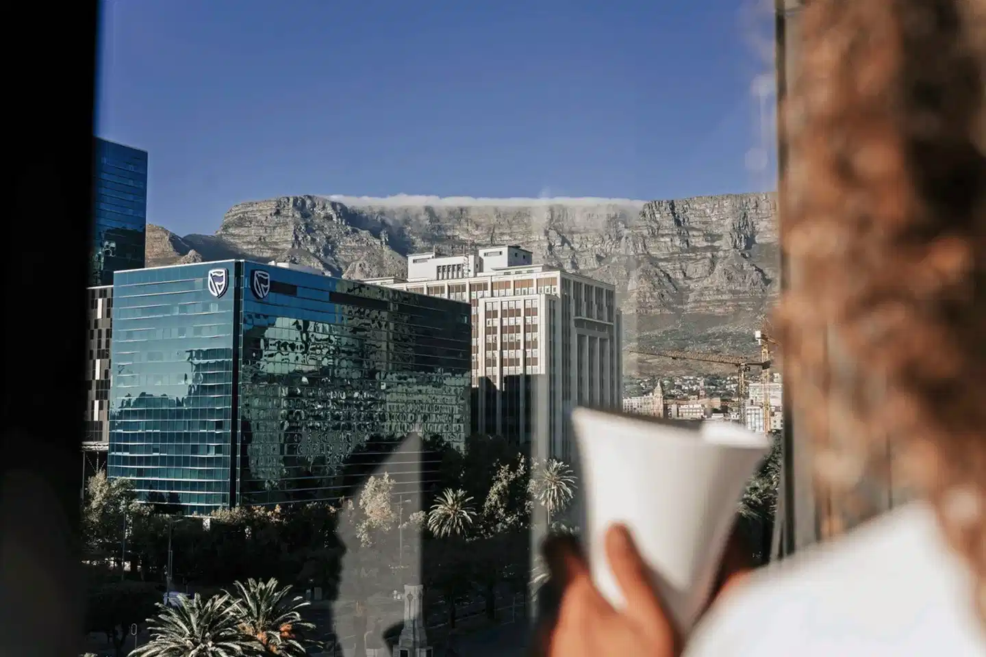 The Onyx Apartment Hotel Terrasse