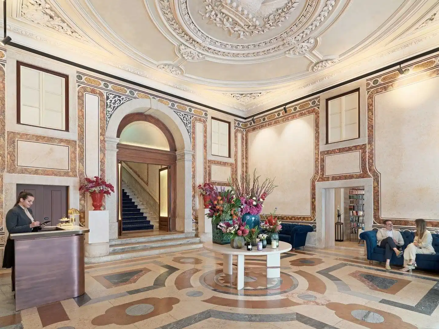 The One Palacio da Anunciada Lobby