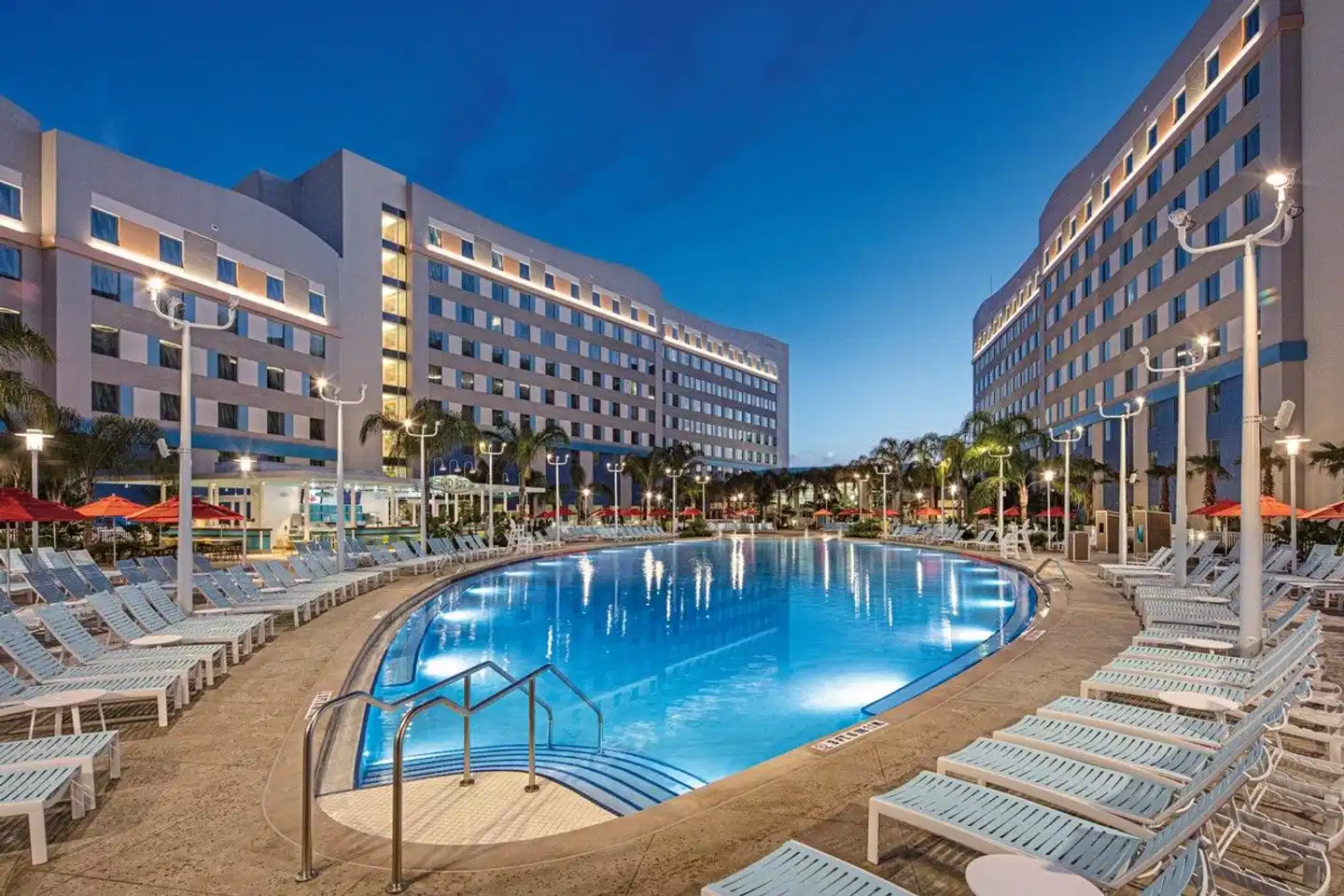 Universal Endless Summer Resort - Surfside Inn and Suites Pool