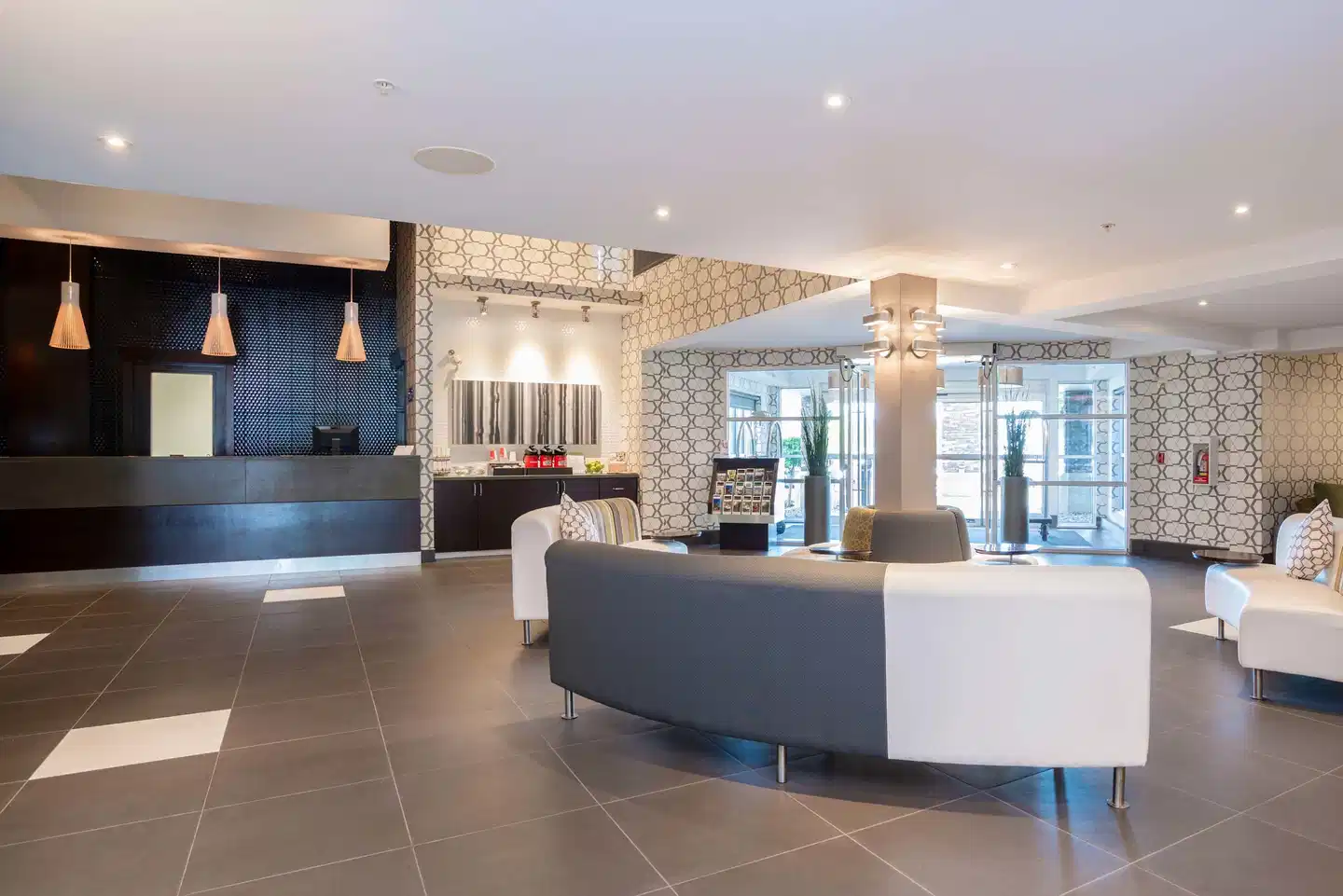 Sandman Hotel and Suites Abbotsford Lobby