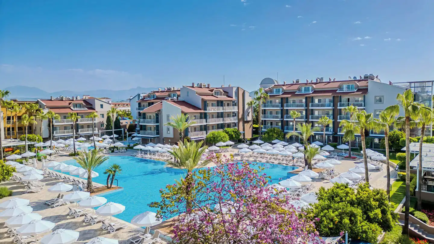 Barut B Suites Aussenansicht