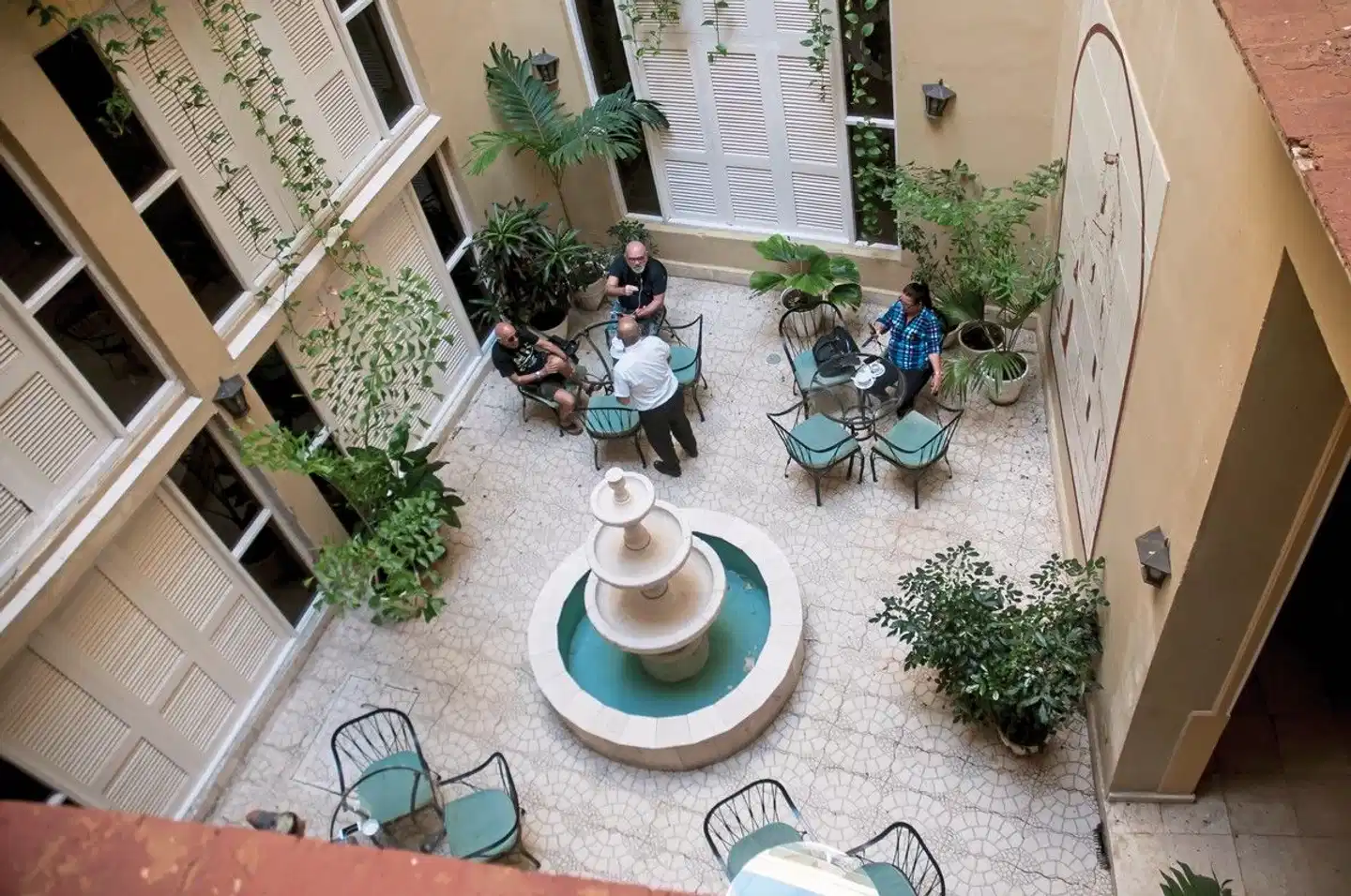 Hotel E Camino de Hierro Lobby