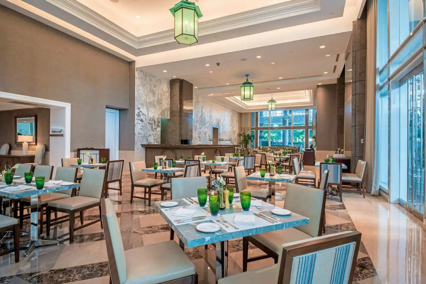 Discovery Primea Manila Restaurant