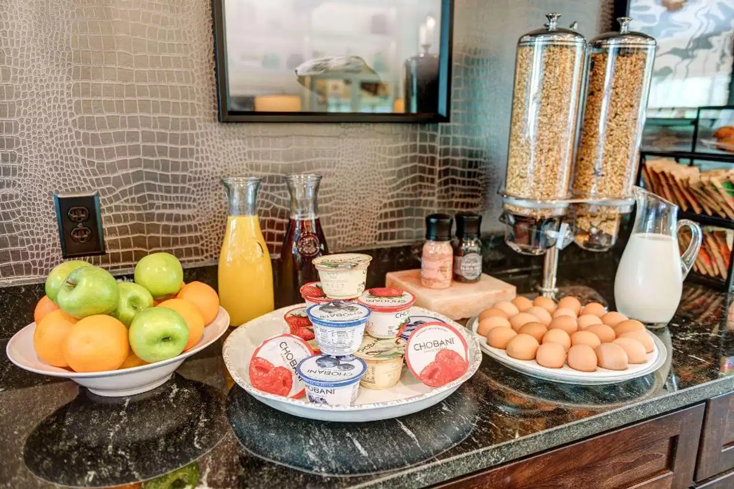 The Garrison Hotel & Suites Dover-Durham, Ascend Hotel Collection Restaurant