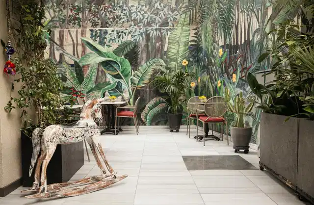 39 Kalamis Marina Hotel Terrasse