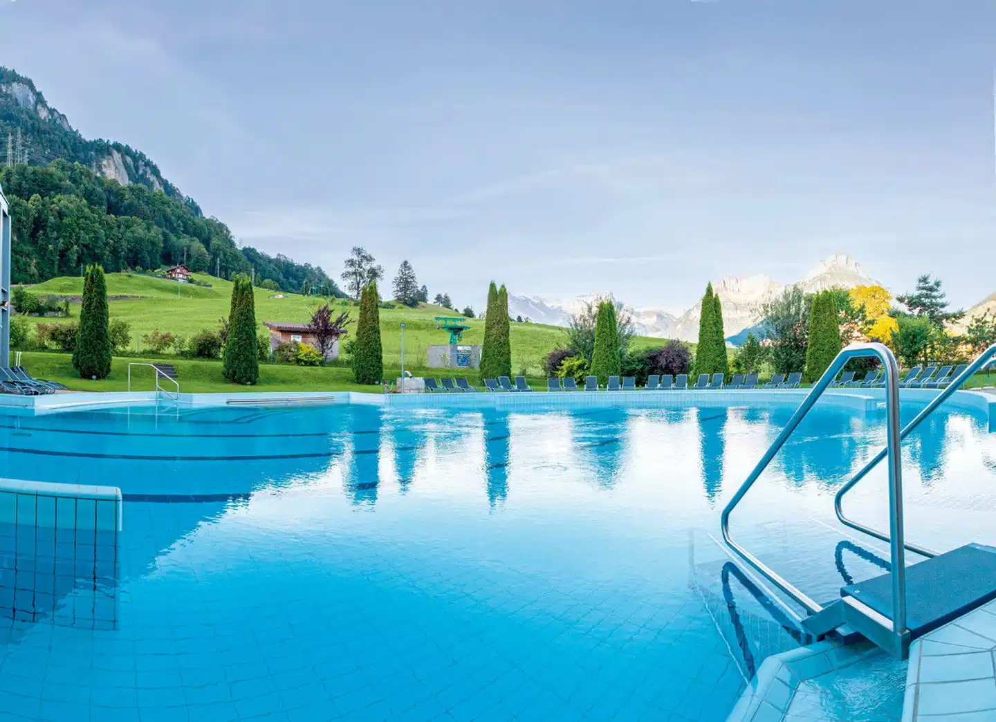Swiss Holiday Park - Ferienwohungen Pool