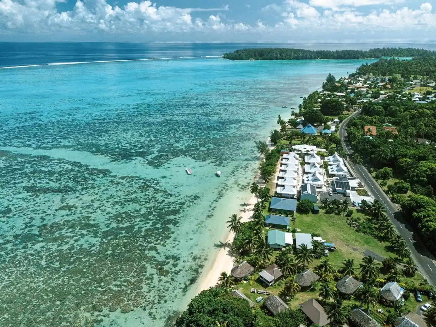 The Niu Beach Hotel Moorea Landschaft
