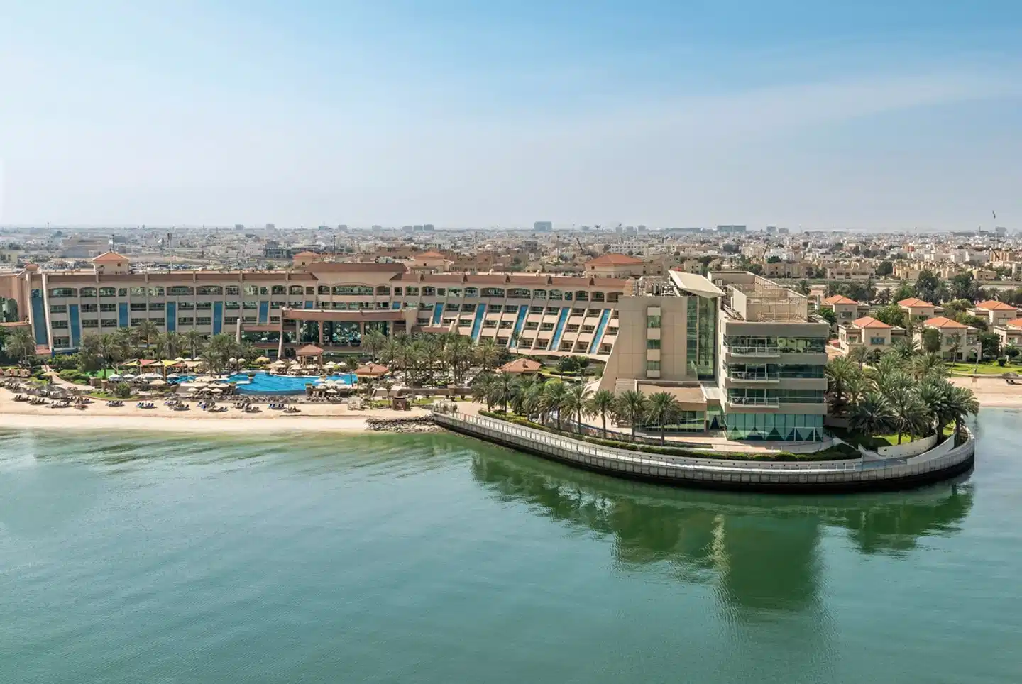 Al Raha Beach Resort & Spa Aussenansicht