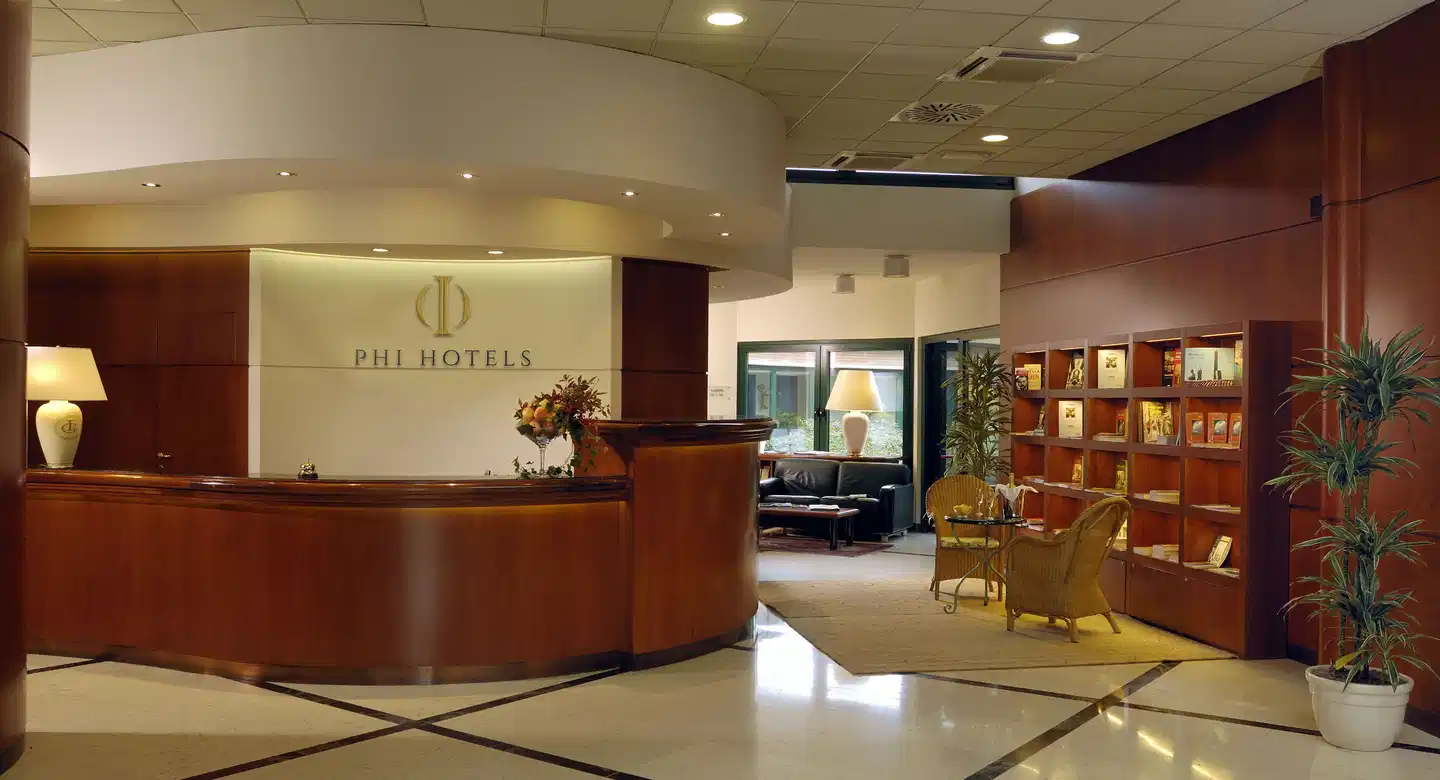 Phi Hotel Emilia Lobby