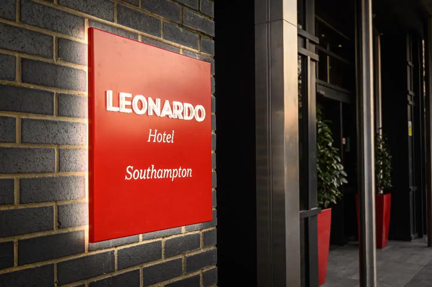 Leonardo Hotel Southampton Aussenansicht