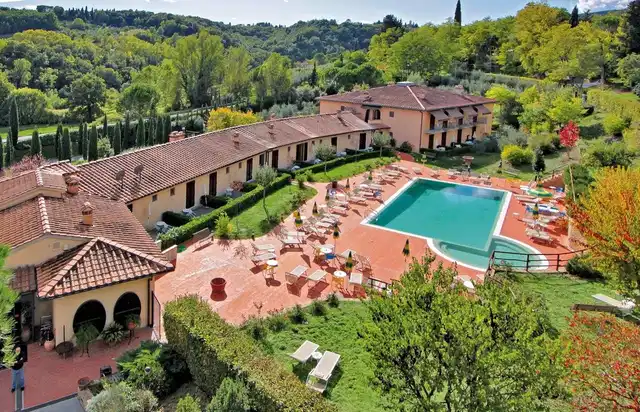 Hotel Sovestro Aussenansicht