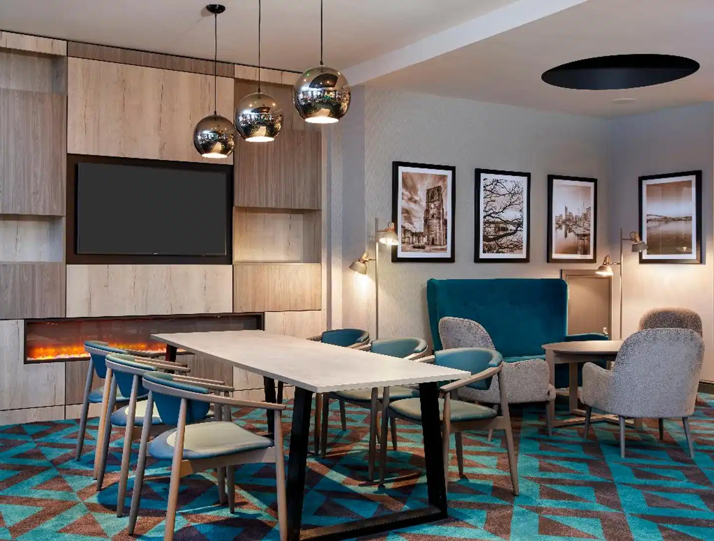 Leonardo Hotel Southampton Bar