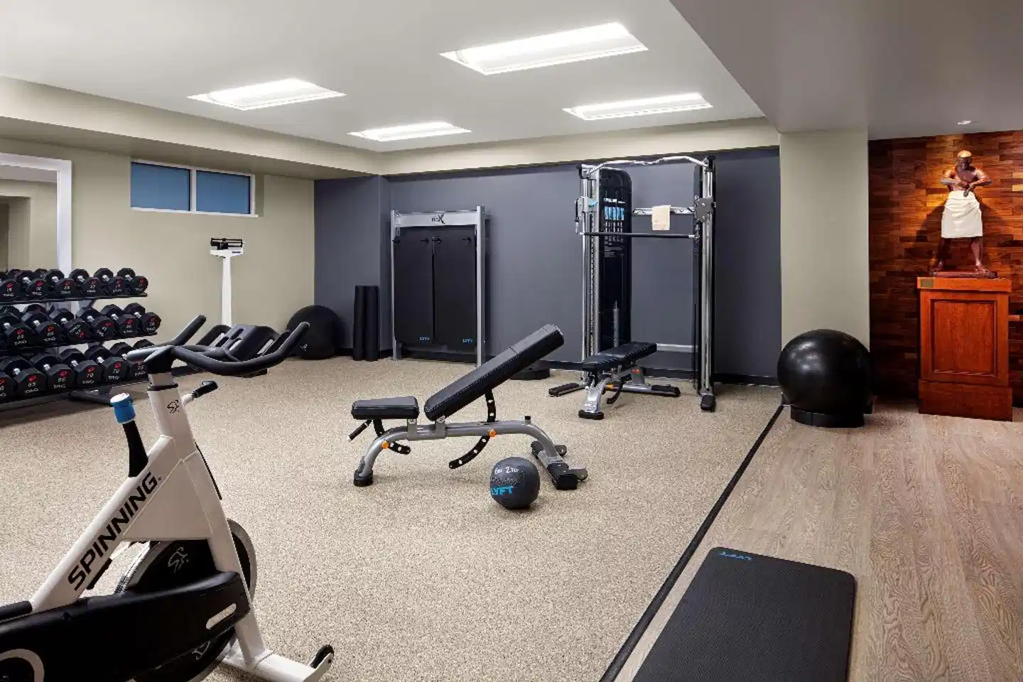 The Inn at Penn, a Hilton Hotel Sport und Entertainment