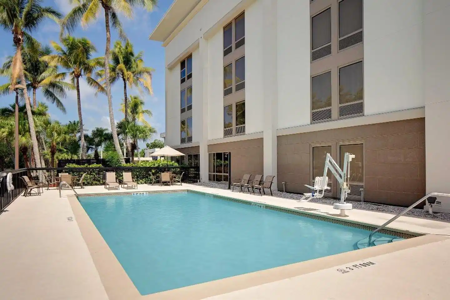 Hampton Inn Naples-Central Pool