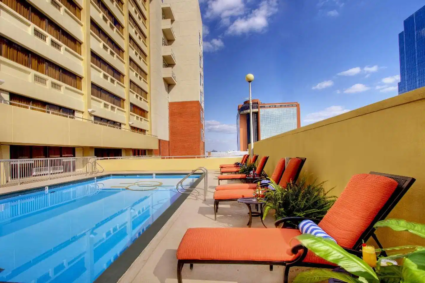 DoubleTree by Hilton Little Rock Pool