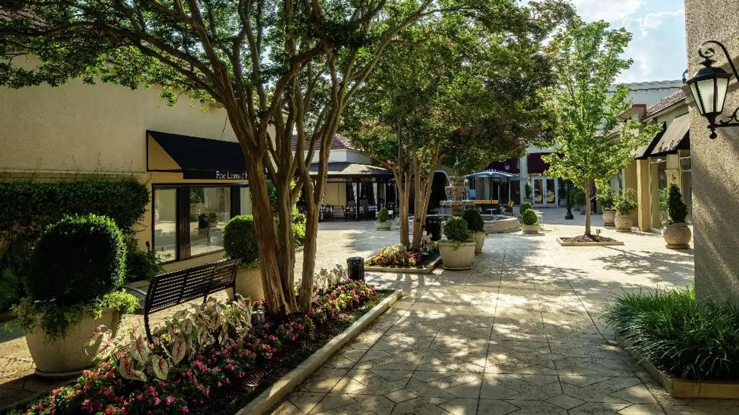 DoubleTree Suites by Hilton Charlotte/SouthPark Garten