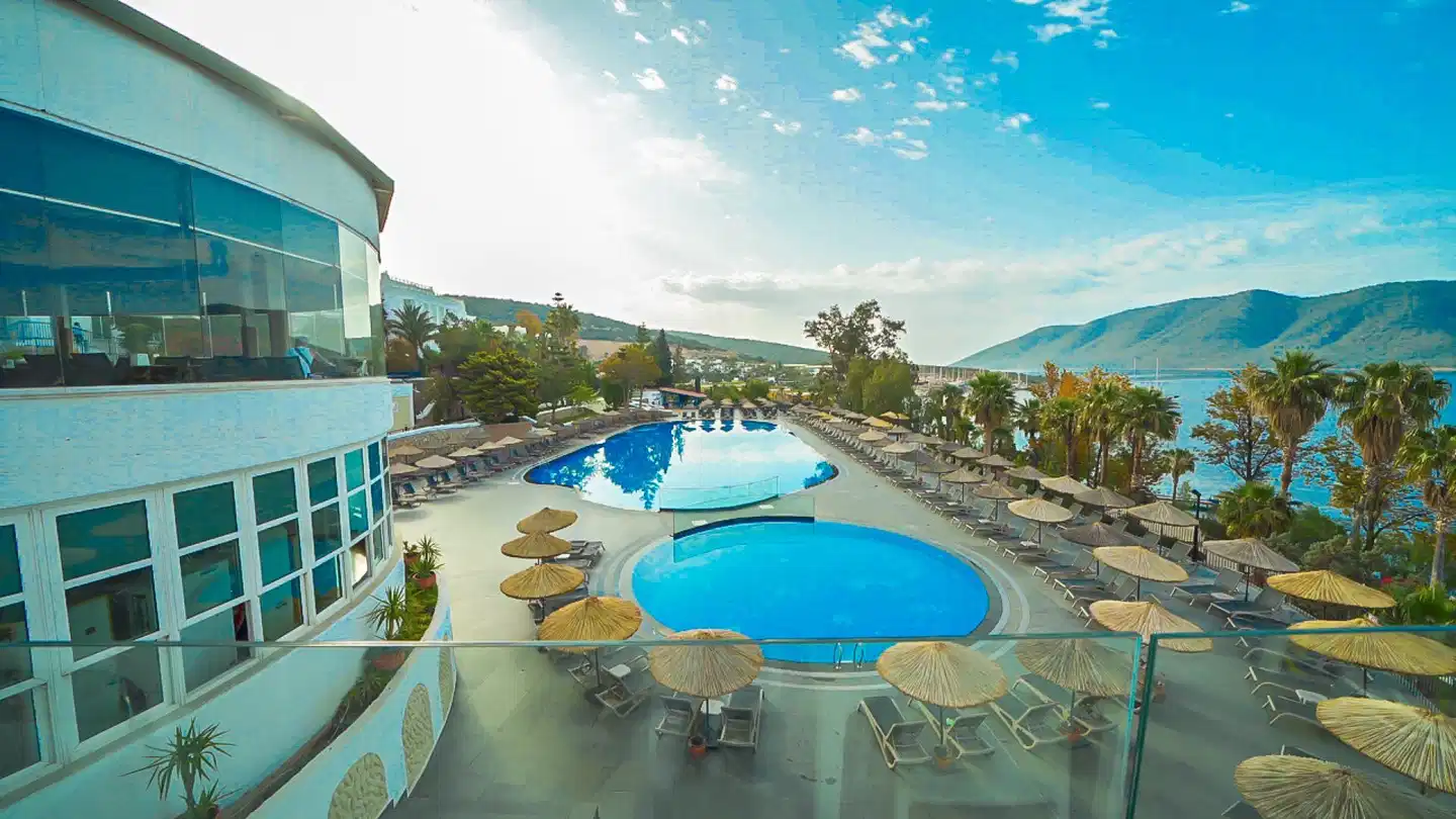 Bodrum Holiday Resort & Spa POOL
