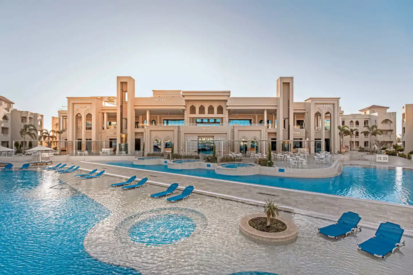 Pickalbatros Aqua Blu Resort Hurghada Pool