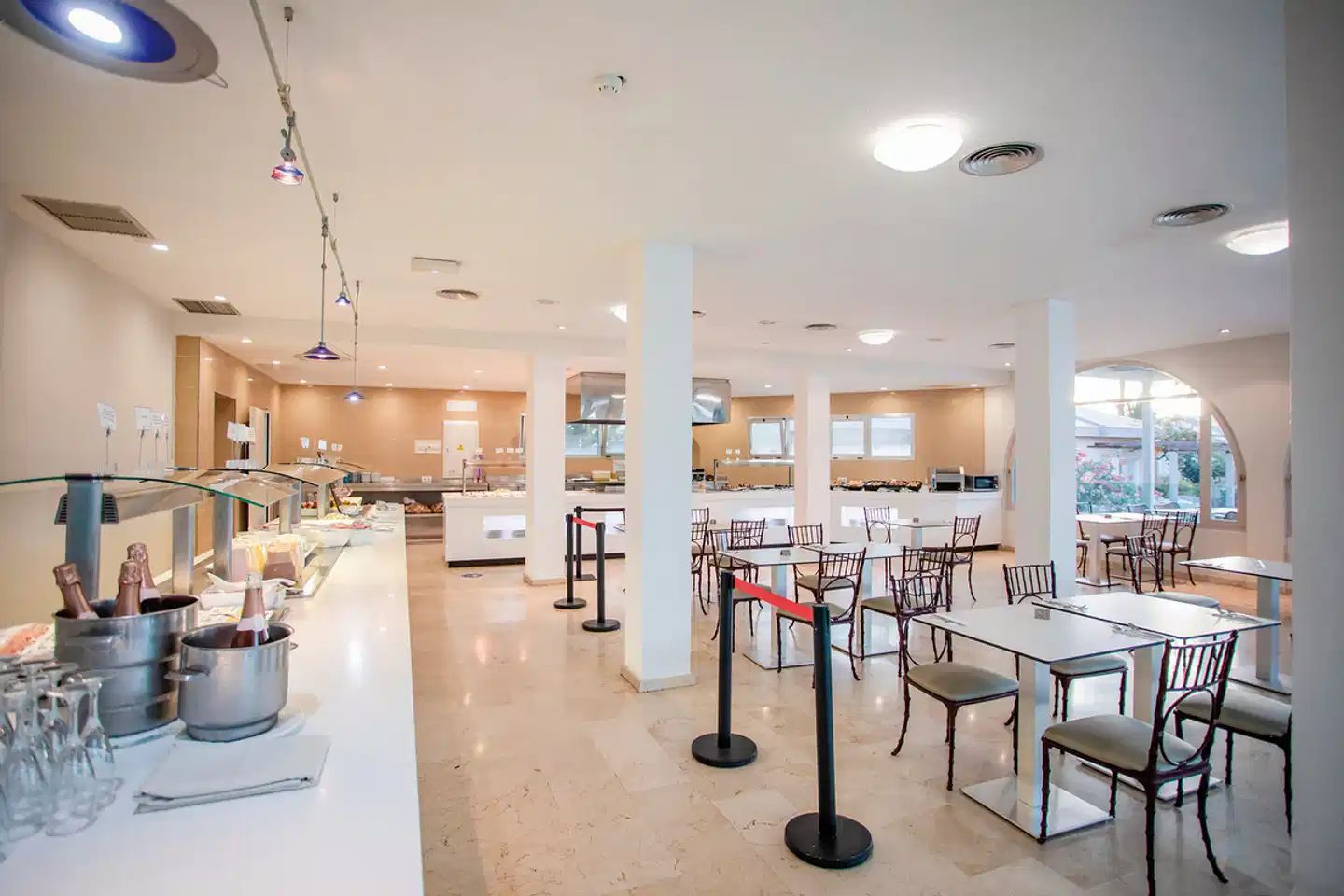 Caybeach Princess Bar