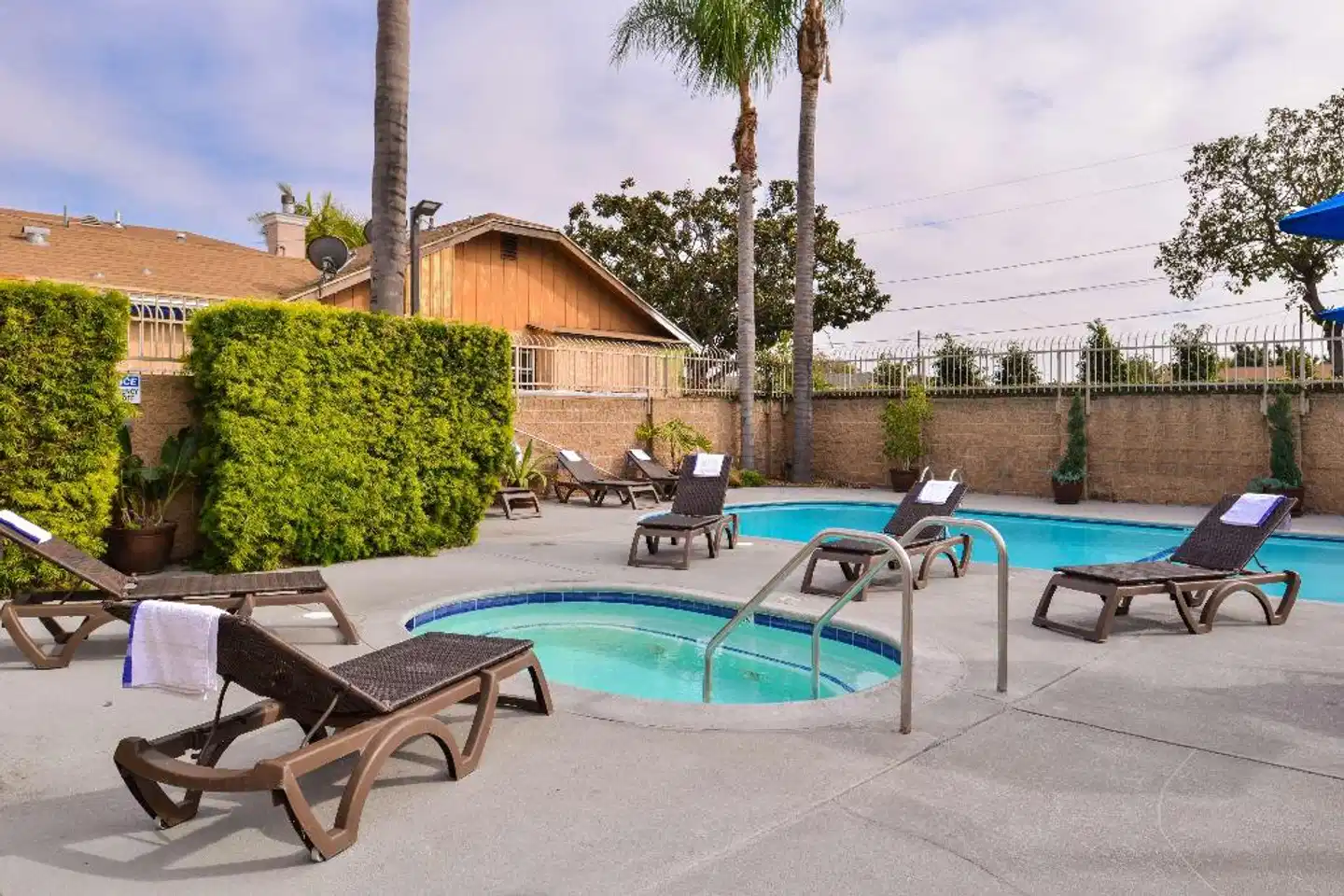 Best Western Airpark Hotel - LAX Pool