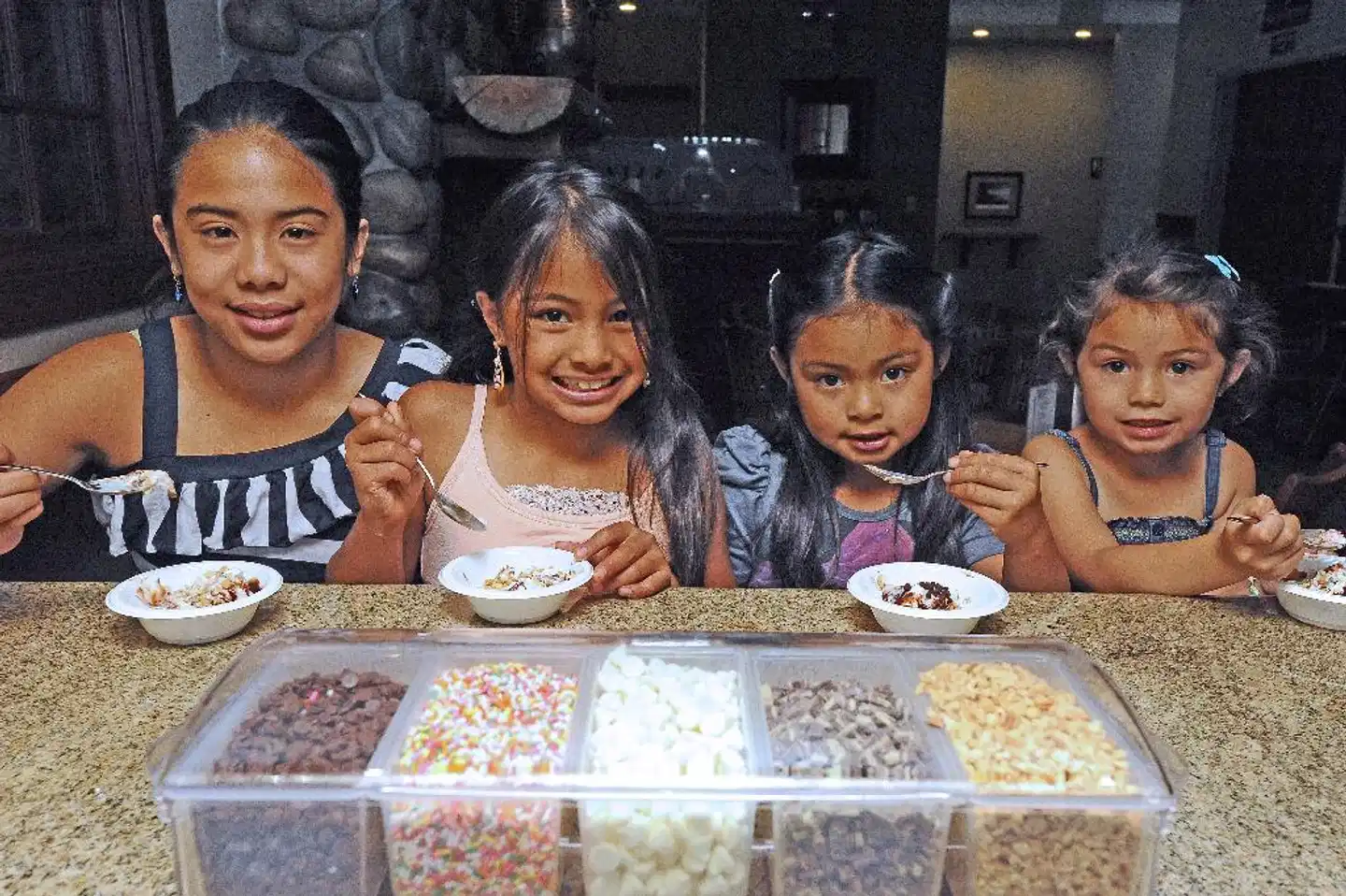 Forest Suites Resort at the Heavenly Village Personen