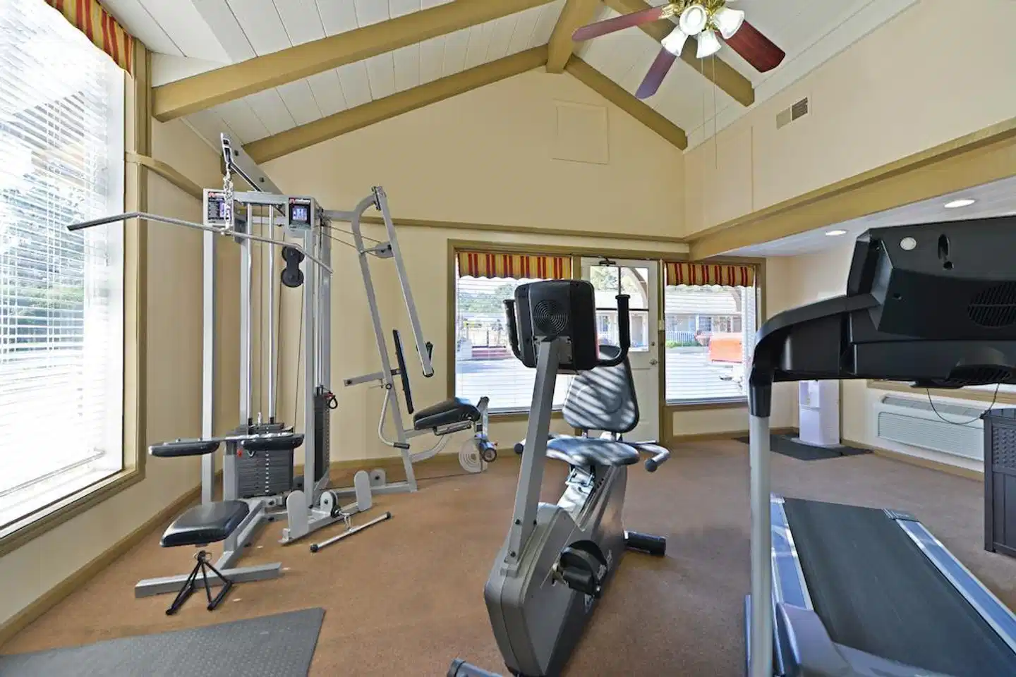 The Inn at 1252 Sport und Entertainment