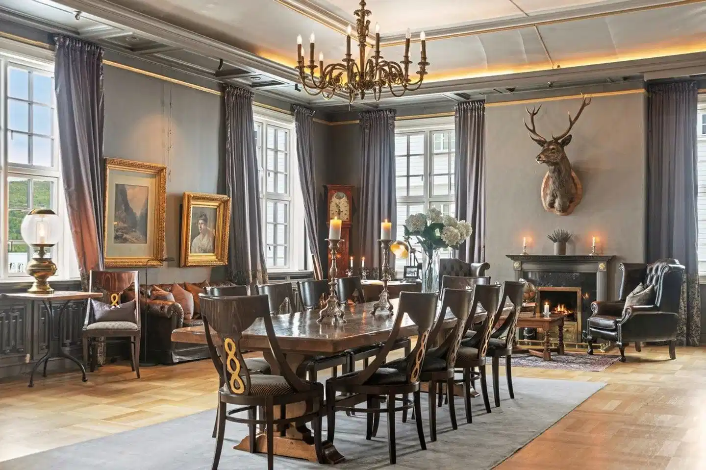 Dr. Holms Hotel Restaurant